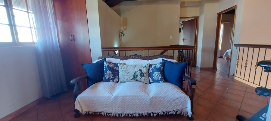 4 Bedroom Property for Sale in Albertinia Western Cape